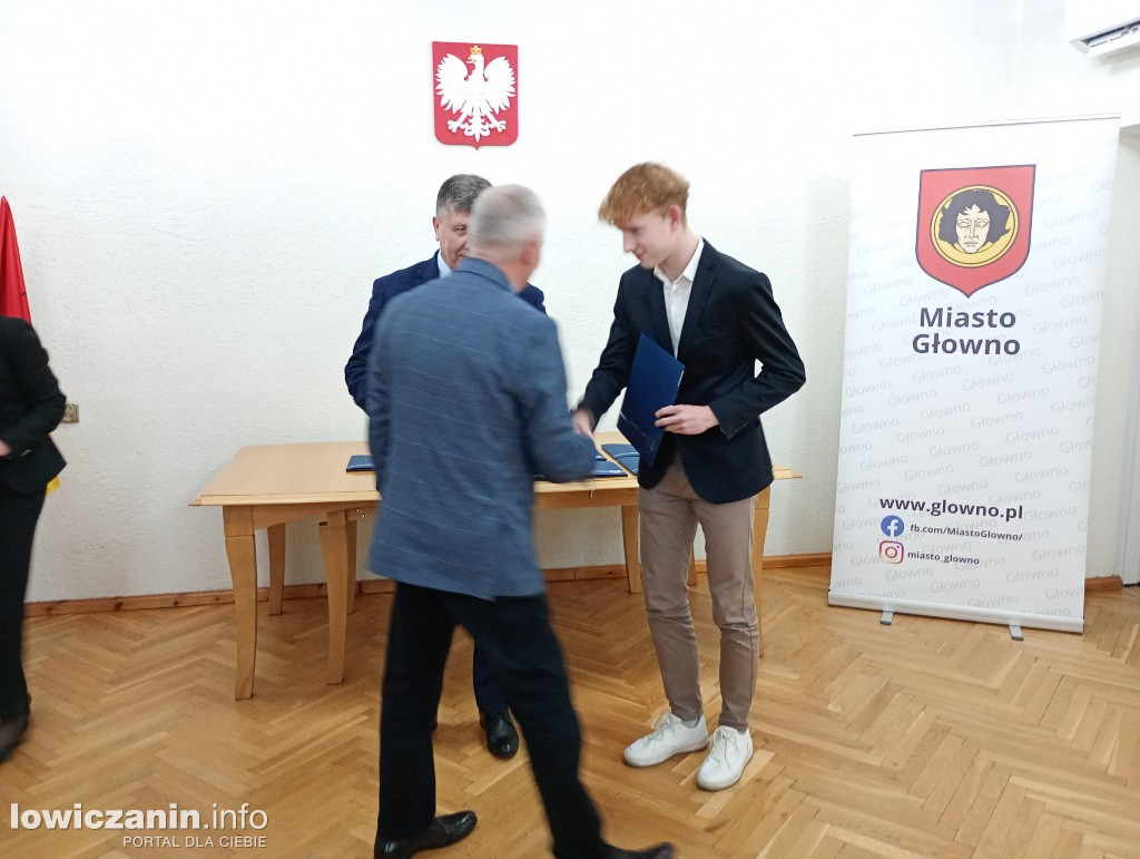 Młodzi sportowcy z Głowna otrzymali stypendia