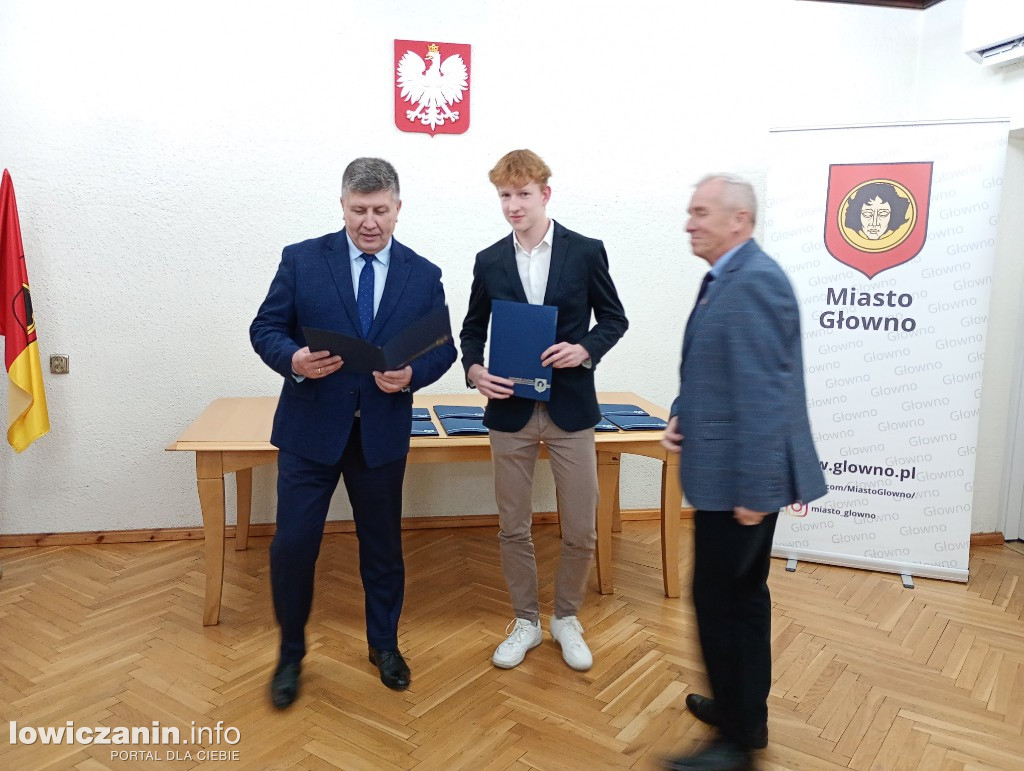 Młodzi sportowcy z Głowna otrzymali stypendia