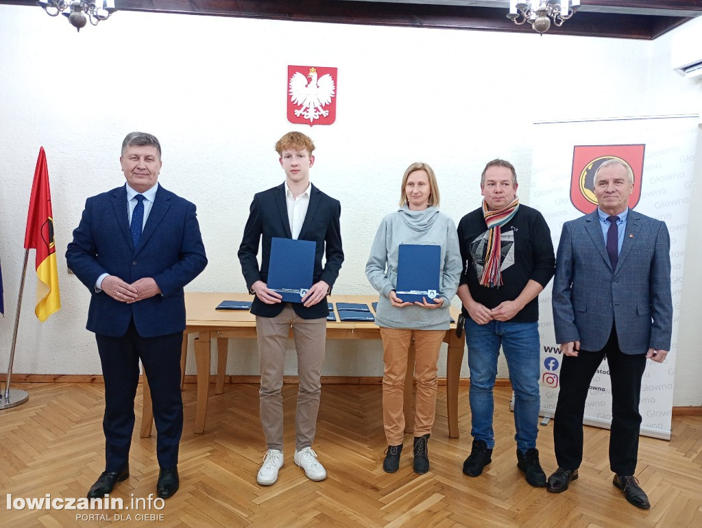 Młodzi sportowcy z Głowna otrzymali stypendia