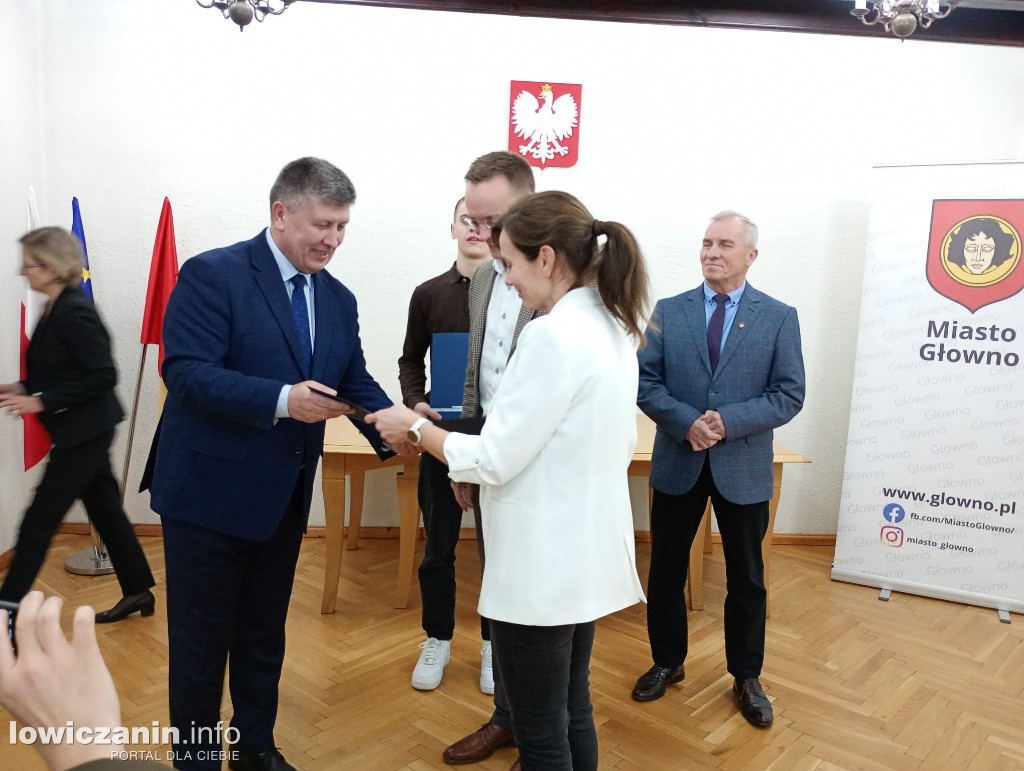 Młodzi sportowcy z Głowna otrzymali stypendia