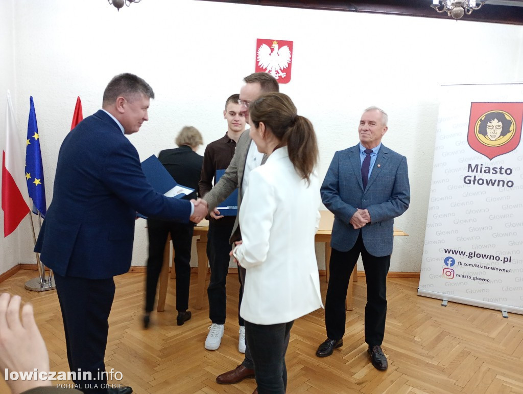 Młodzi sportowcy z Głowna otrzymali stypendia