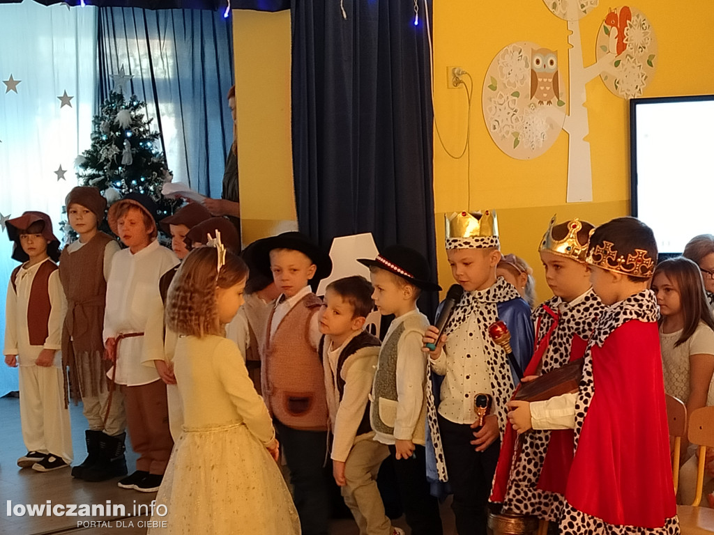 Jasełka w przedszkolu Pszczółka Maja w Łowiczu