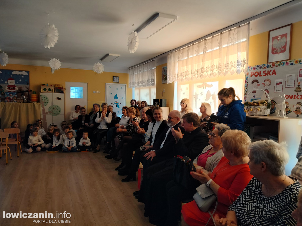 Jasełka w przedszkolu Pszczółka Maja w Łowiczu