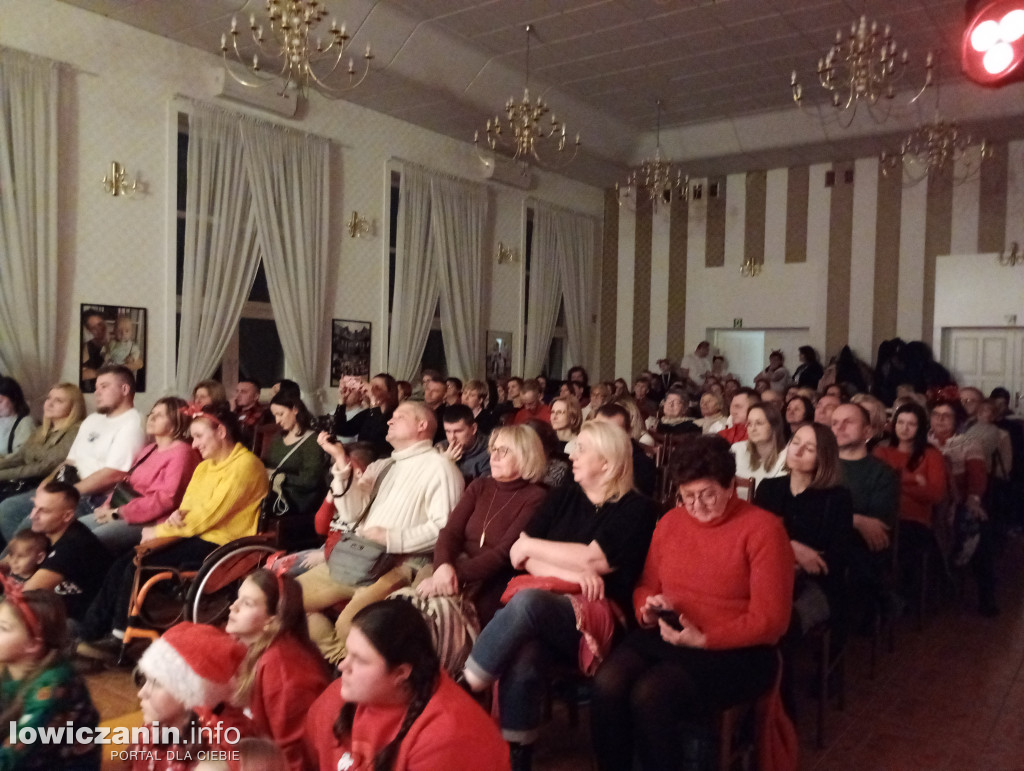 Łowicz. Koncert charytatywny „Na całej połaci śnieg”