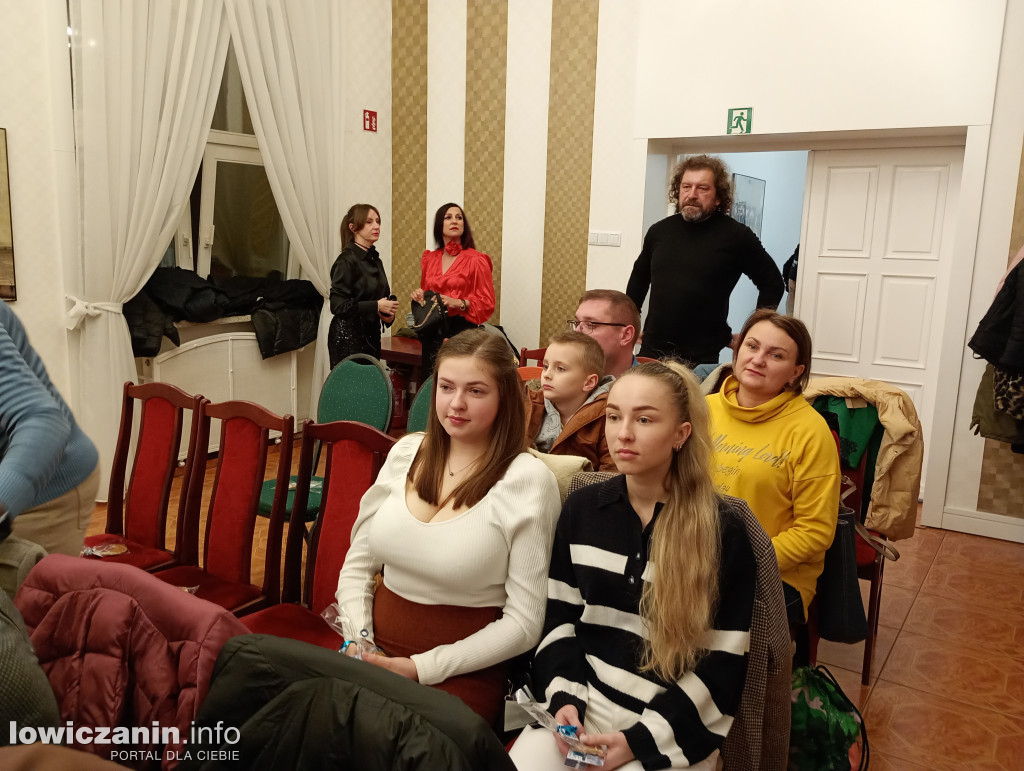 Łowicz. Koncert charytatywny „Na całej połaci śnieg”