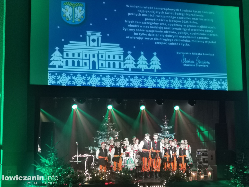 Występ Koderek i Samorządowej Szkoły Muzycznej