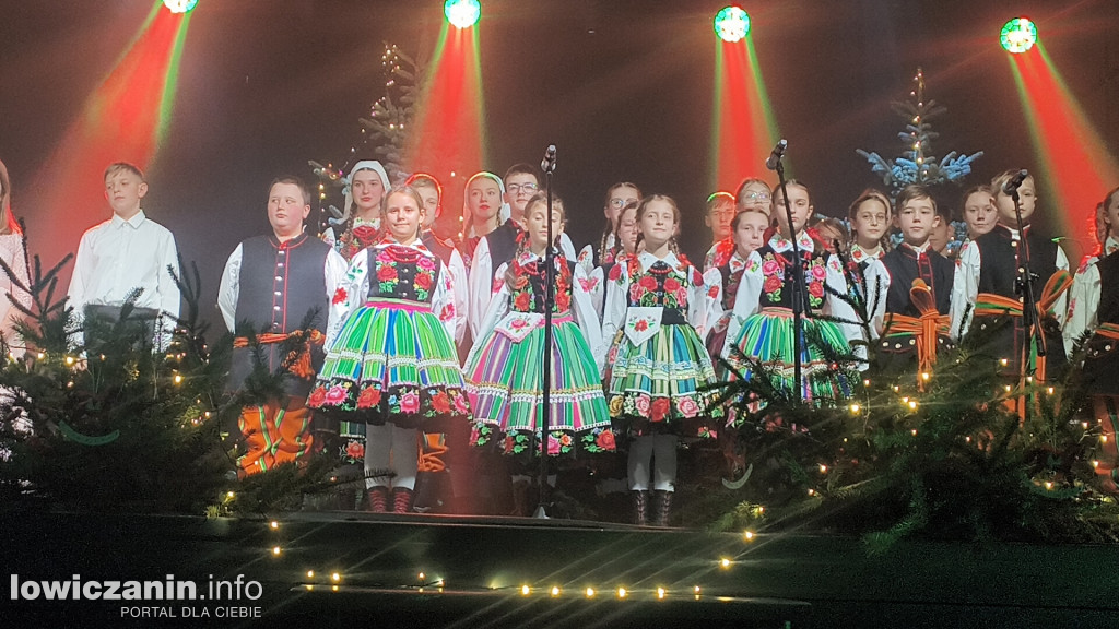 Występ Koderek i Samorządowej Szkoły Muzycznej