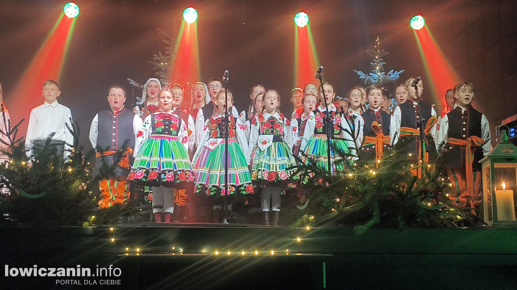 Występ Koderek i Samorządowej Szkoły Muzycznej