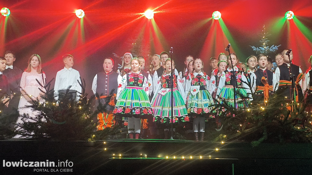 Występ Koderek i Samorządowej Szkoły Muzycznej