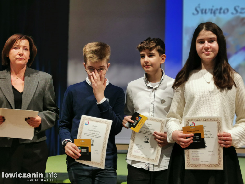 Święto Szkoły i ślubowanie  klas pierwszych w SP nr 2 w Łowiczu
