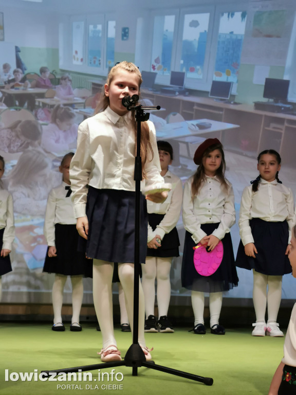 Święto Szkoły i ślubowanie  klas pierwszych w SP nr 2 w Łowiczu