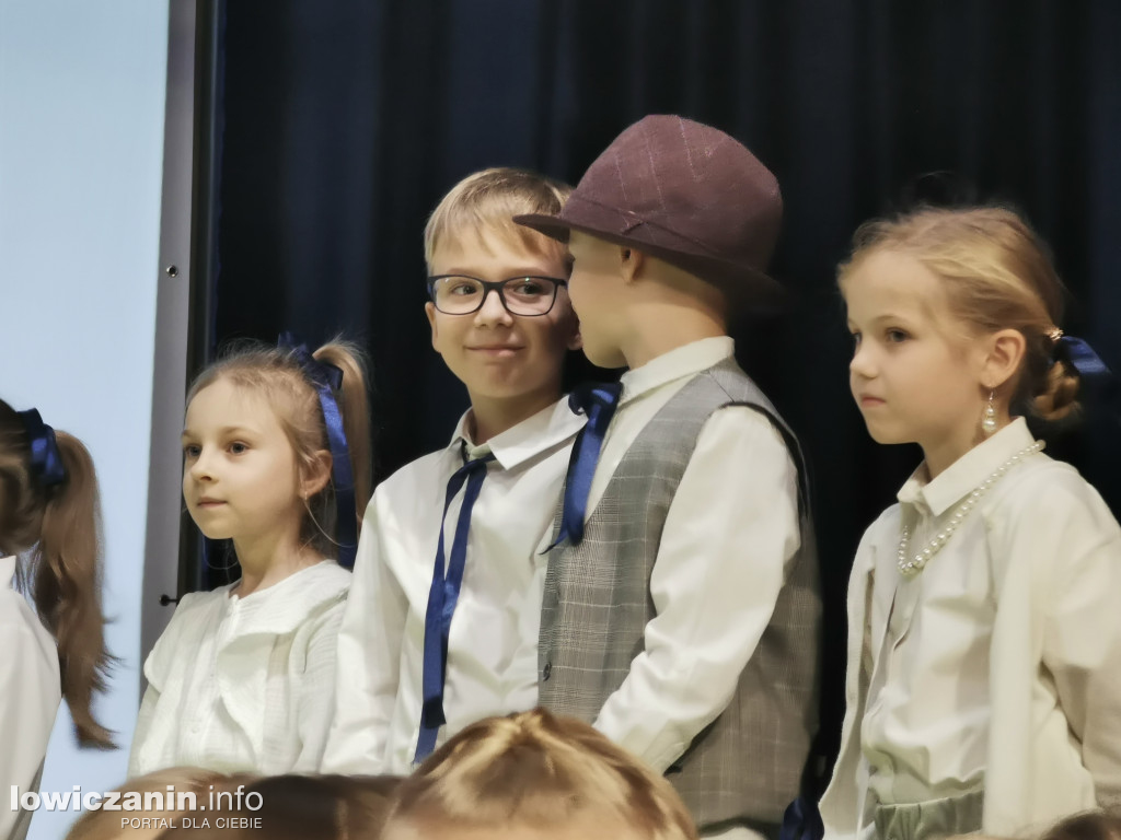 Święto Szkoły i ślubowanie  klas pierwszych w SP nr 2 w Łowiczu