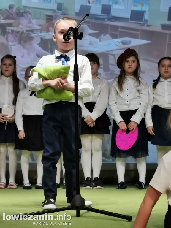 Święto Szkoły i ślubowanie  klas pierwszych w SP nr 2 w Łowiczu