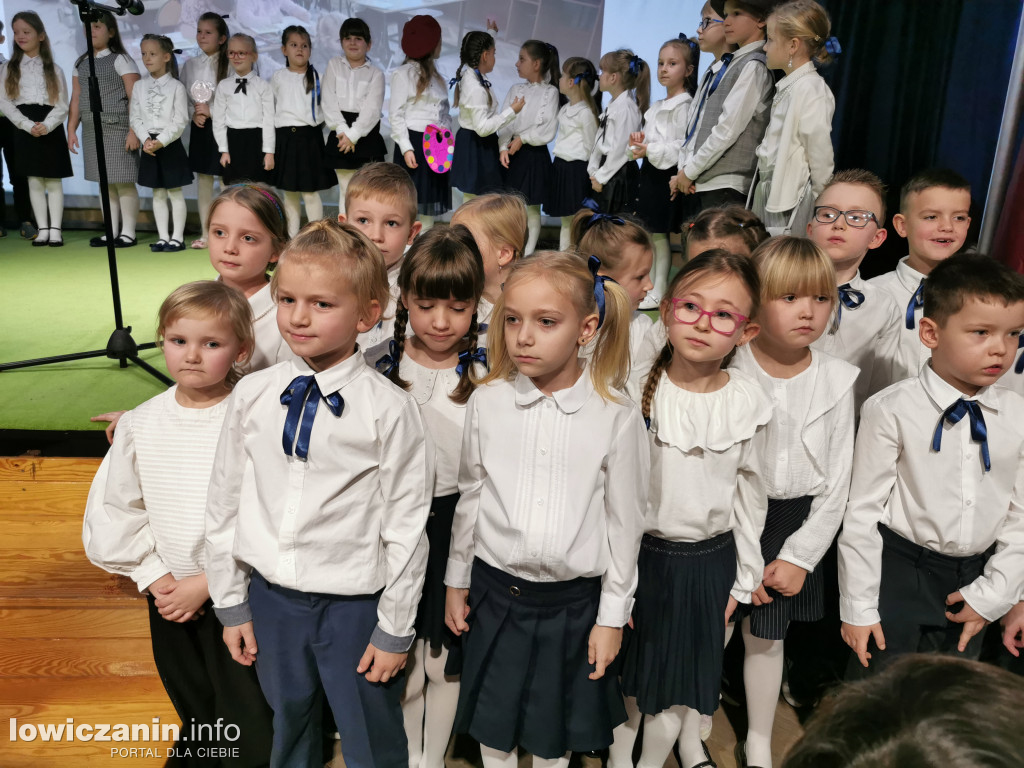 Święto Szkoły i ślubowanie  klas pierwszych w SP nr 2 w Łowiczu