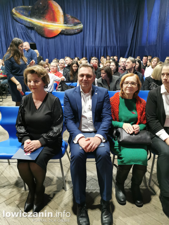 Święto Szkoły i ślubowanie  klas pierwszych w SP nr 2 w Łowiczu