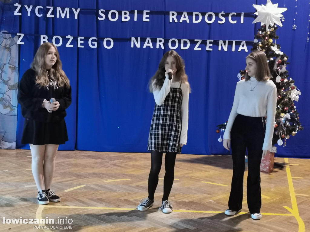 Wigilia w Szkole Podstawowej w Dąbkowicach