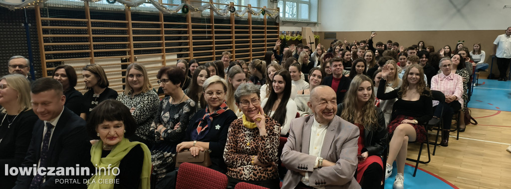 Opowieść Wigilijna w I LO w Łowiczu, 20.12.2024