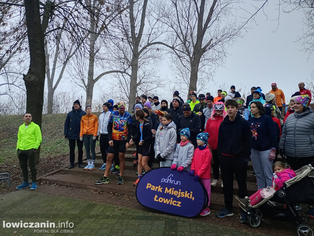 Sylwestrowy parkrun w parku na Błoniach