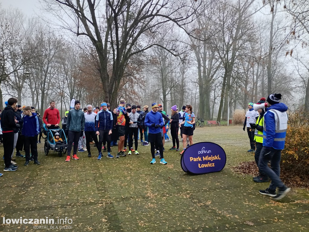 Sylwestrowy parkrun w parku na Błoniach