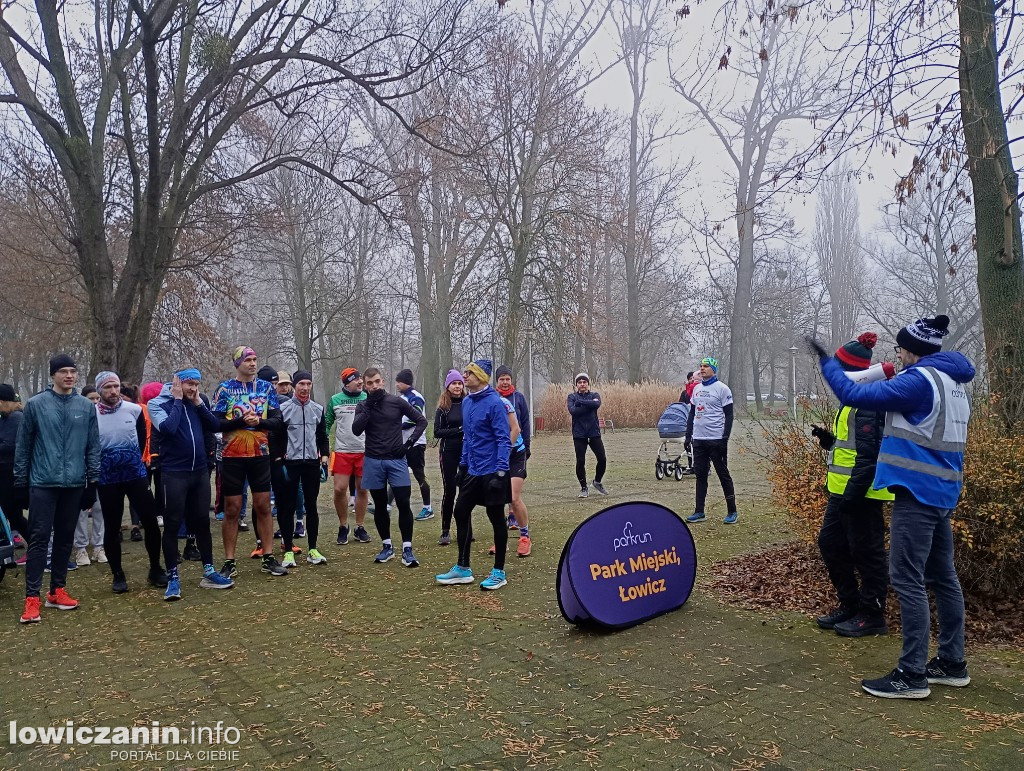 Sylwestrowy parkrun w parku na Błoniach