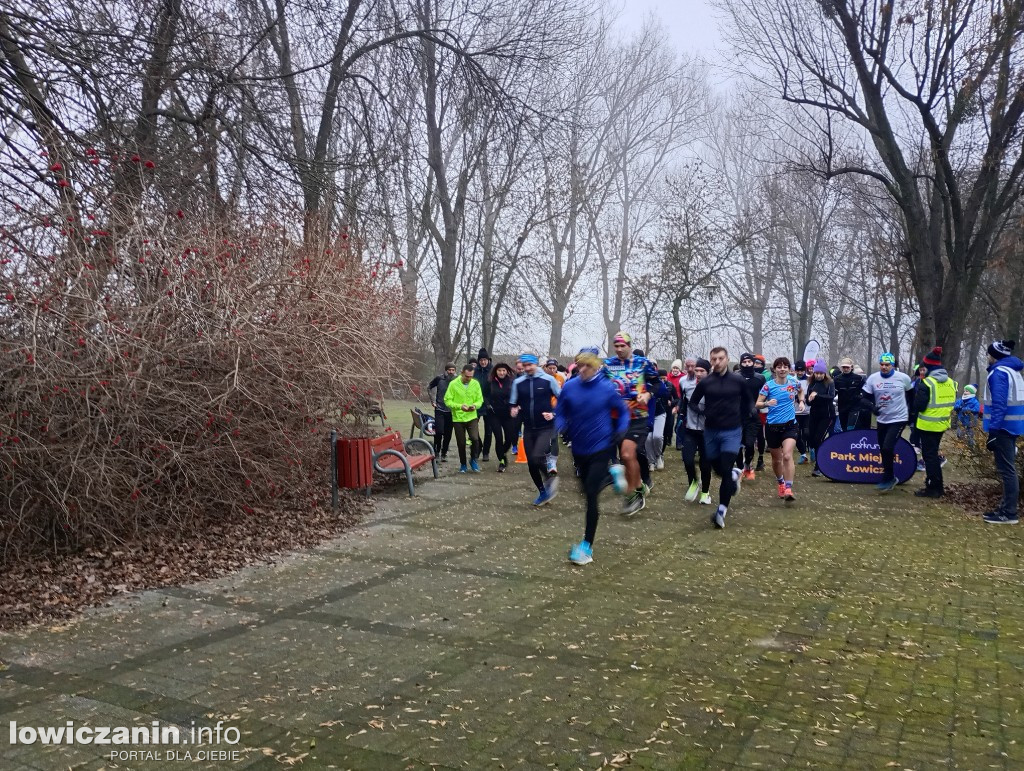 Sylwestrowy parkrun w parku na Błoniach