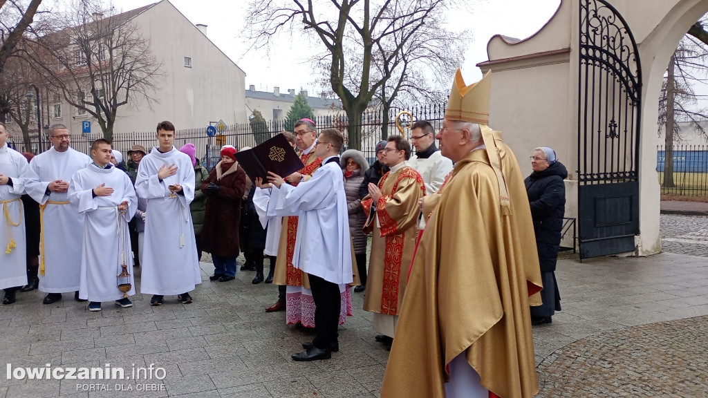 Inauguracja Roku Jubileuszowego 2025 w łowickiej katedrze