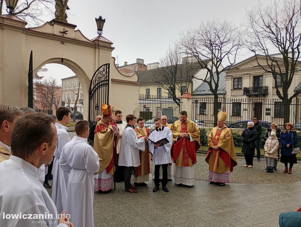 Inauguracja Roku Jubileuszowego 2025 w łowickiej katedrze