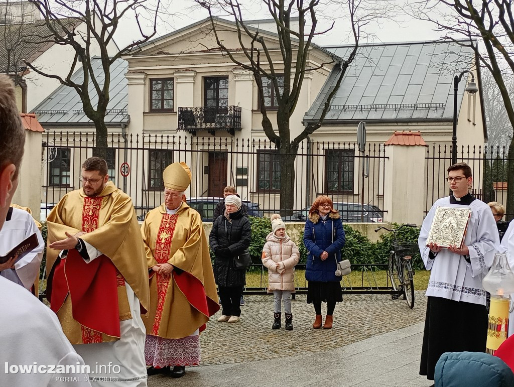 Inauguracja Roku Jubileuszowego 2025 w łowickiej katedrze