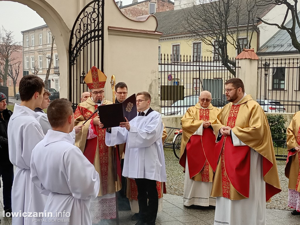 Inauguracja Roku Jubileuszowego 2025 w łowickiej katedrze