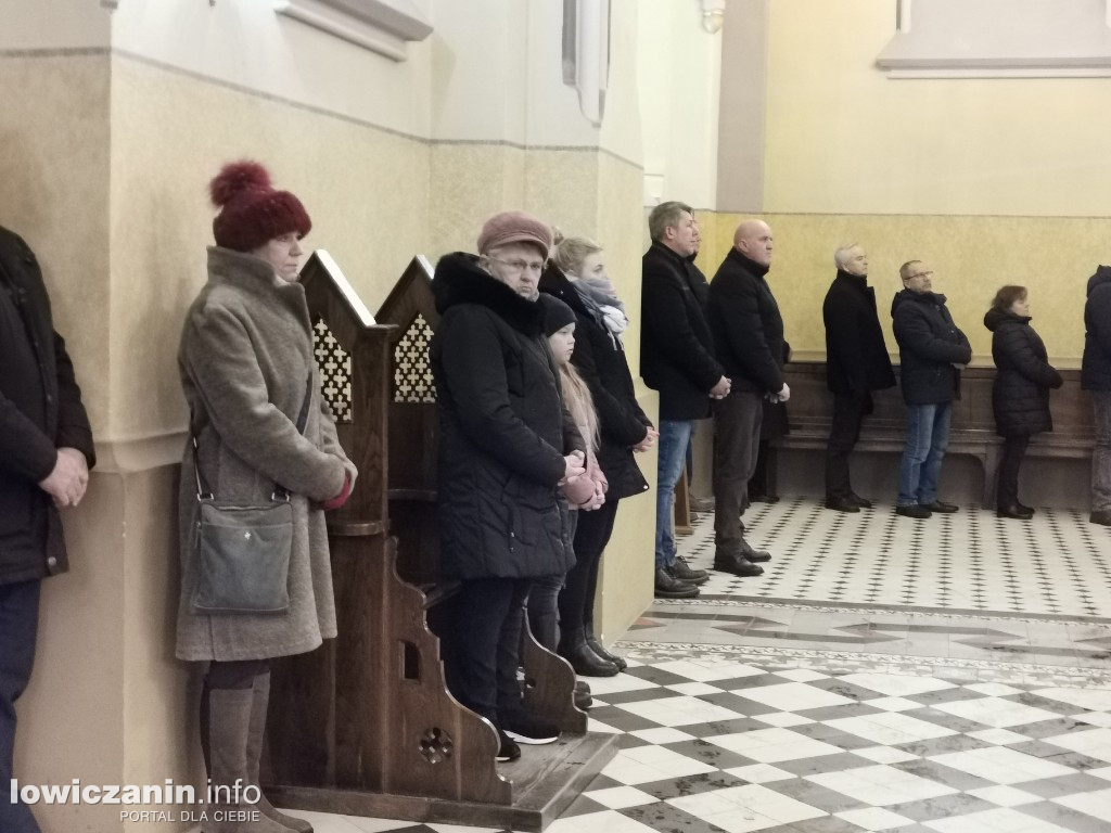 Folkowianki na Mszy w Zdunach