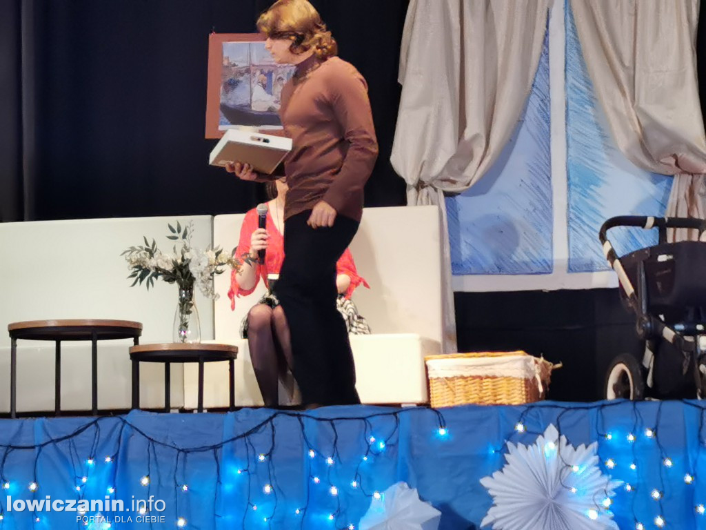 Łowicz. Jasełka w Pijarskiej
