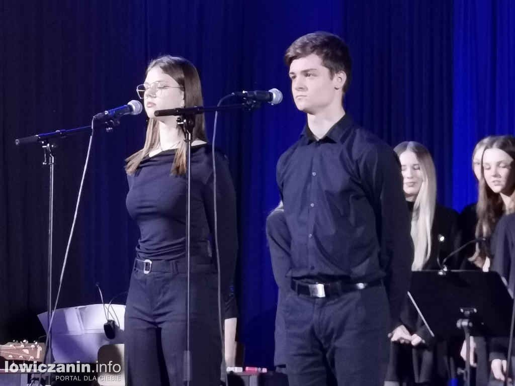 Łowicz. Jasełka w Pijarskiej