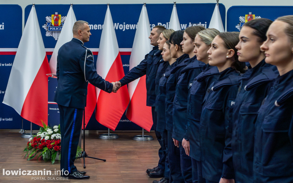 Nowi policjani w łowickiej policji