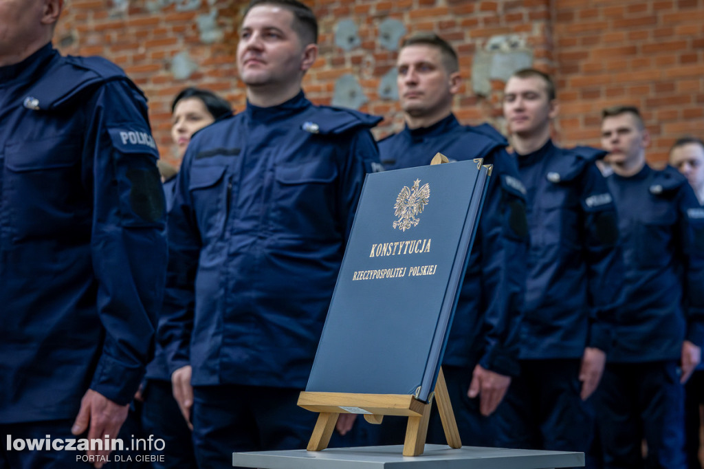 Nowi policjani w łowickiej policji