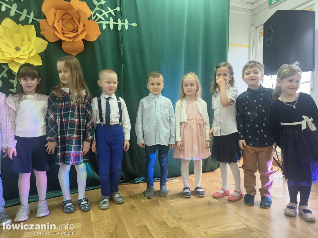 Dzień Babci, Dzień Dziadka - Przedszkole Pod Tęczą