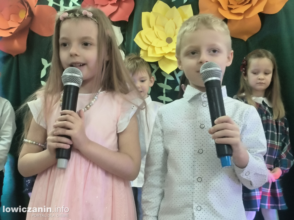 Dzień Babci, Dzień Dziadka - Przedszkole Pod Tęczą