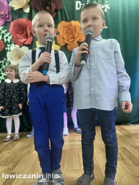 Dzień Babci, Dzień Dziadka - Przedszkole Pod Tęczą