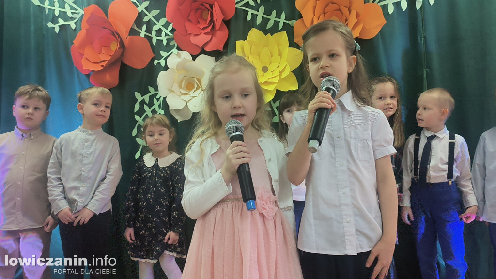 Dzień Babci, Dzień Dziadka - Przedszkole Pod Tęczą