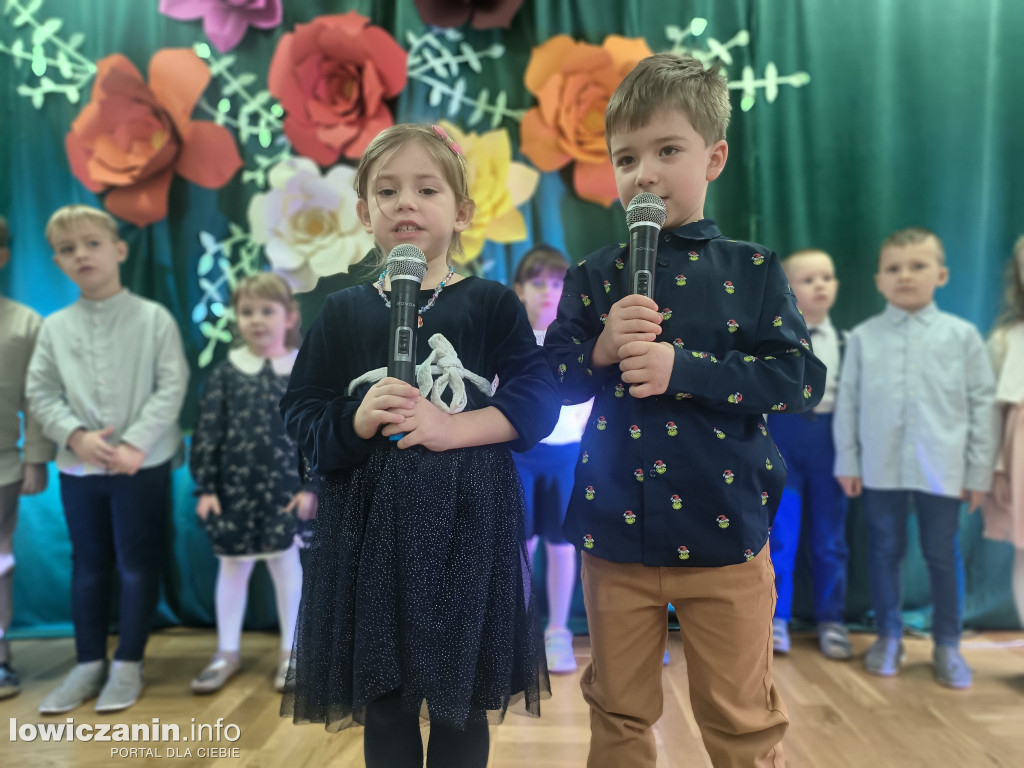 Dzień Babci, Dzień Dziadka - Przedszkole Pod Tęczą