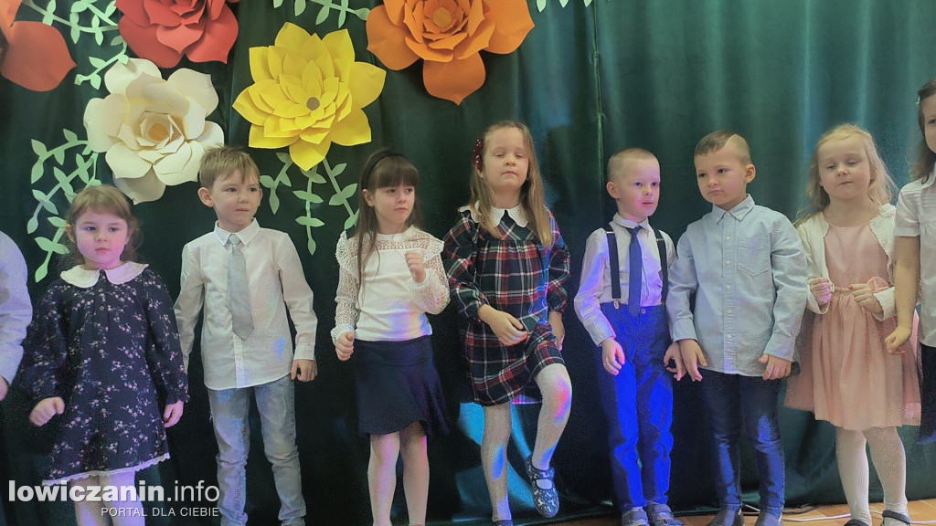 Dzień Babci, Dzień Dziadka - Przedszkole Pod Tęczą