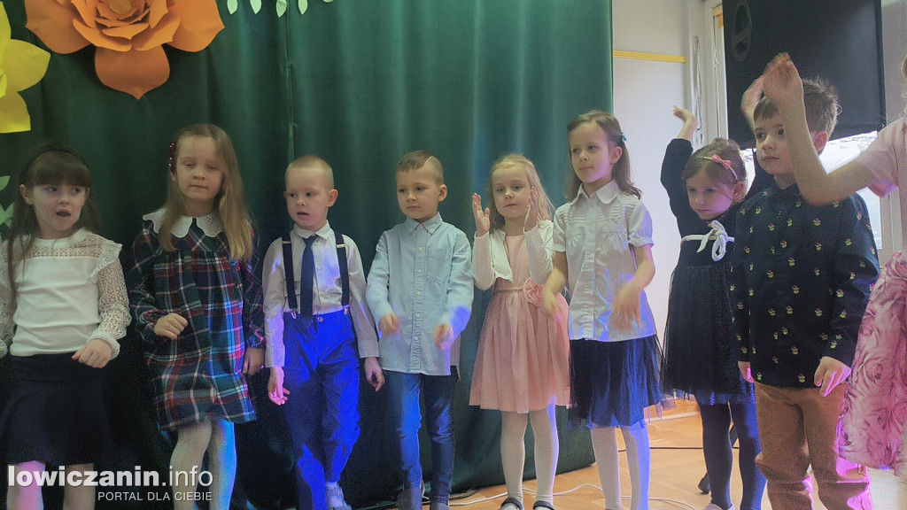 Dzień Babci, Dzień Dziadka - Przedszkole Pod Tęczą
