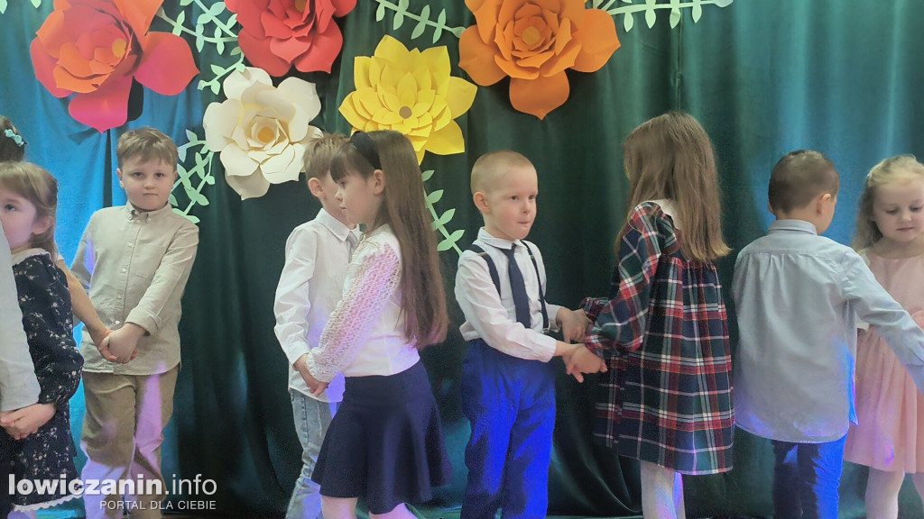 Dzień Babci, Dzień Dziadka - Przedszkole Pod Tęczą