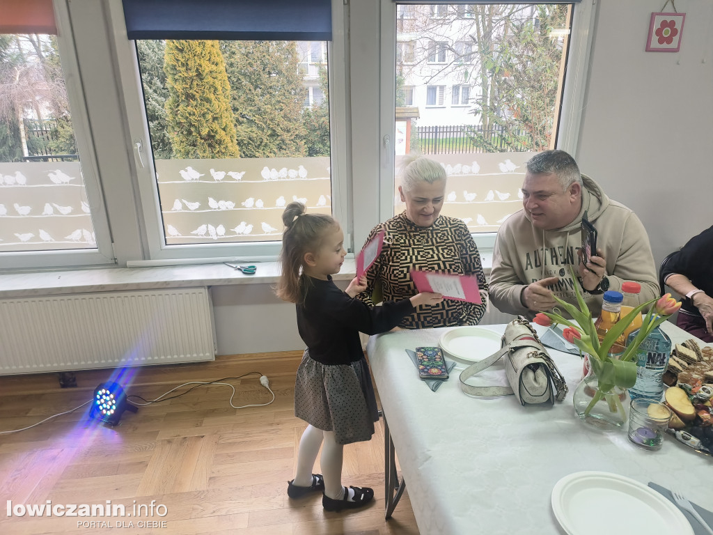 Dzień Babci, Dzień Dziadka - Przedszkole Pod Tęczą