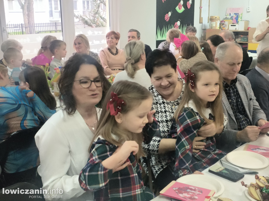 Dzień Babci, Dzień Dziadka - Przedszkole Pod Tęczą