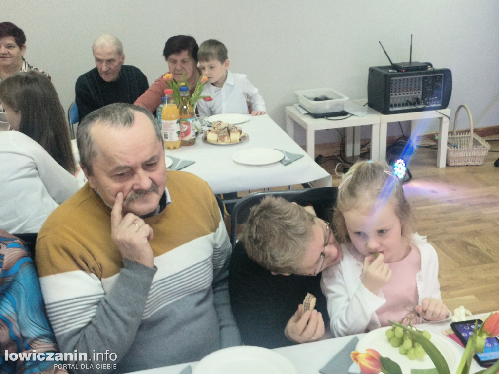 Dzień Babci, Dzień Dziadka - Przedszkole Pod Tęczą