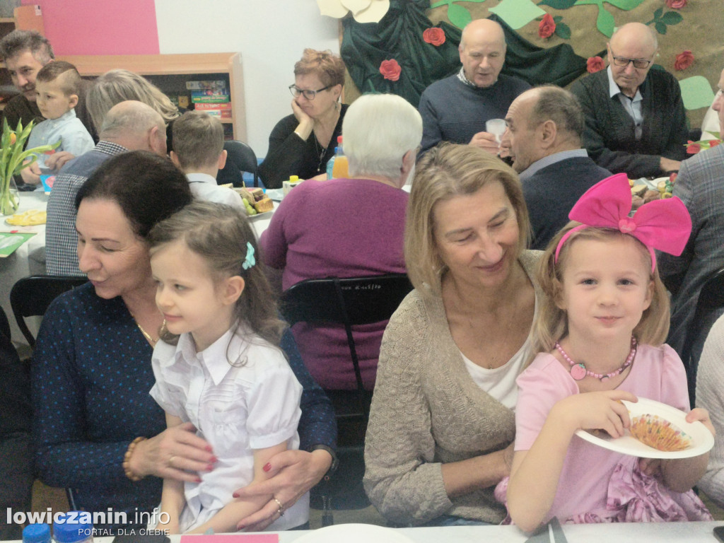 Dzień Babci, Dzień Dziadka - Przedszkole Pod Tęczą
