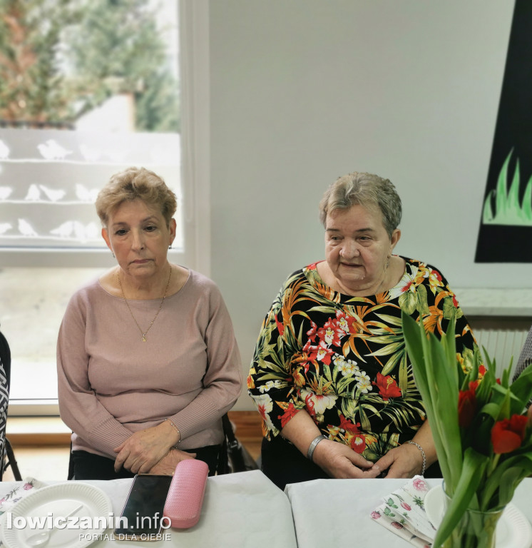 Dzieci z grupy Biedronek z Przedszkola nr 2 „ Pod Tęczą” dziękują swoim Babciom i Dziadkom