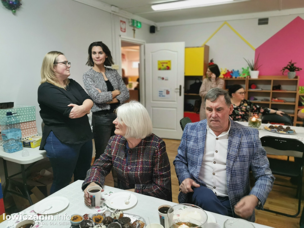 Dzieci z grupy Biedronek z Przedszkola nr 2 „ Pod Tęczą” dziękują swoim Babciom i Dziadkom