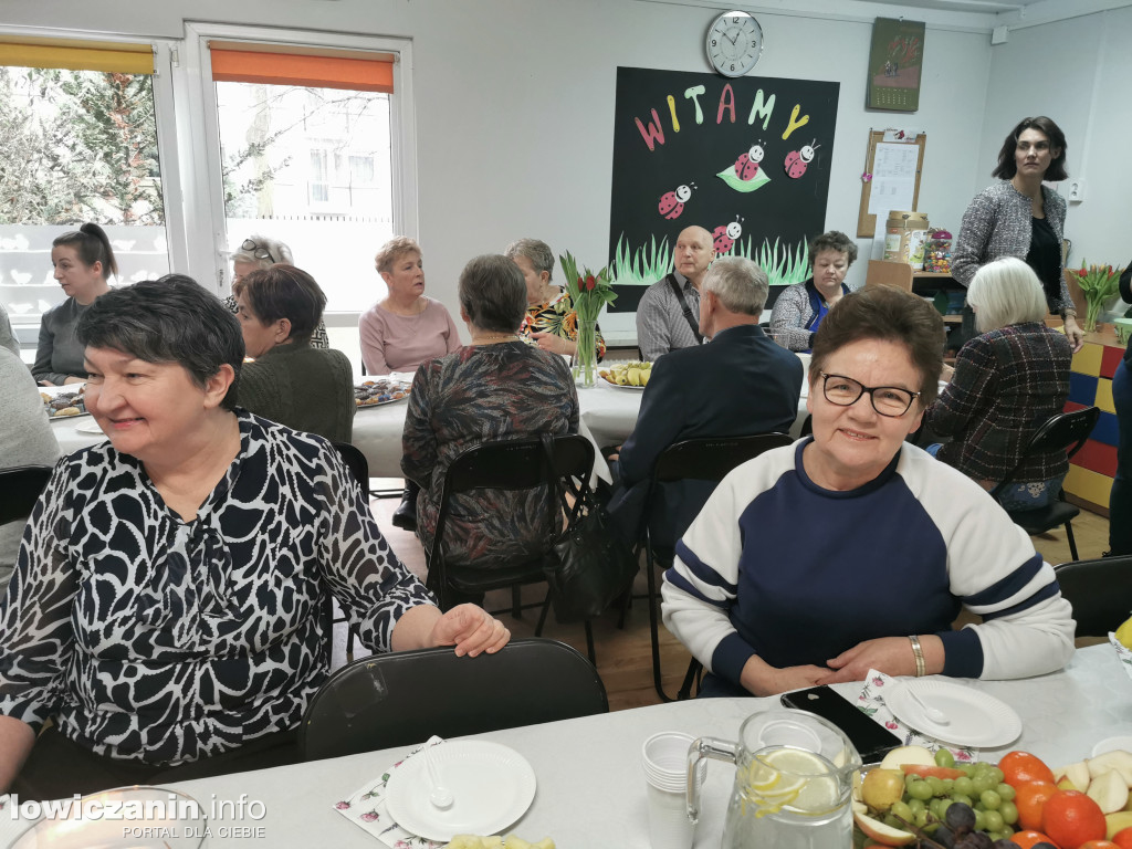 Dzieci z grupy Biedronek z Przedszkola nr 2 „ Pod Tęczą” dziękują swoim Babciom i Dziadkom