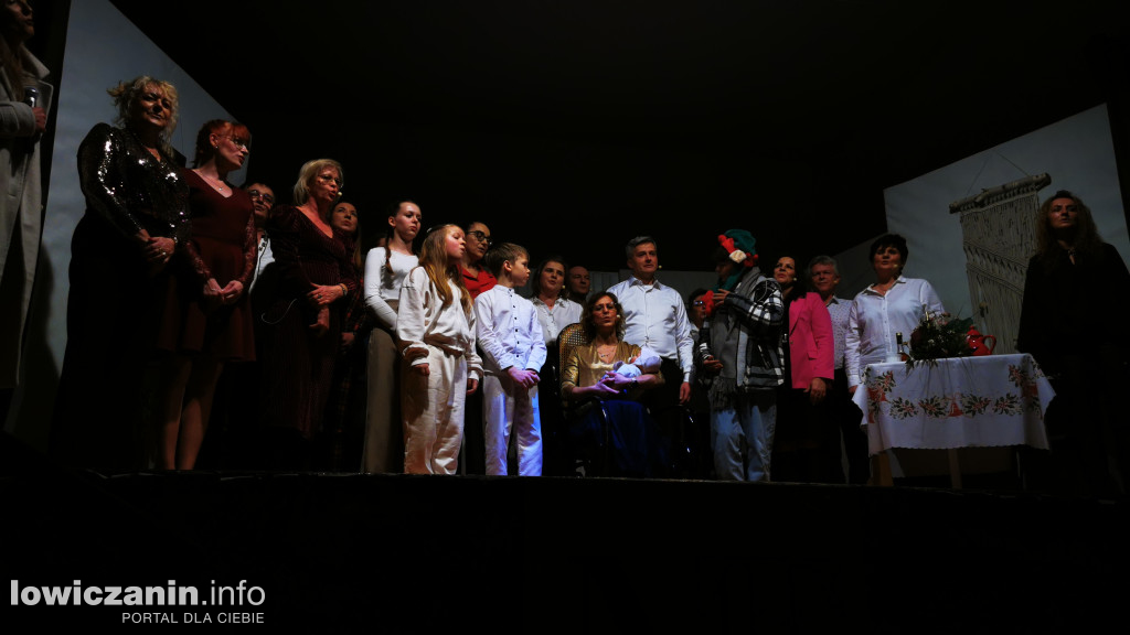 (Nie)Zwykły Teatr przedstawienie \\\